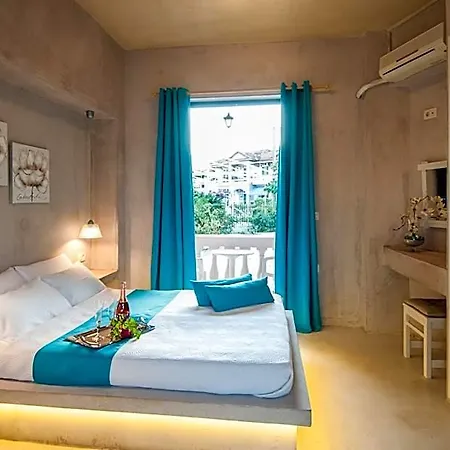 Zante Nest & Khartáta