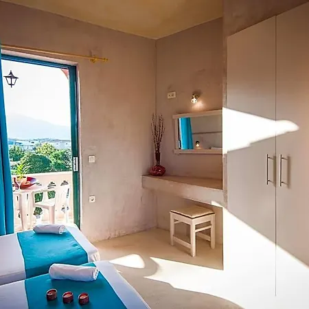 Zante Nest & 3*